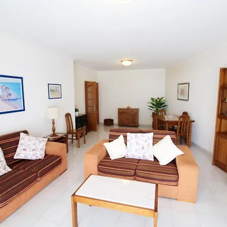 Spacious Apartment In Portimao - 100 M² With Terrace Apartment *