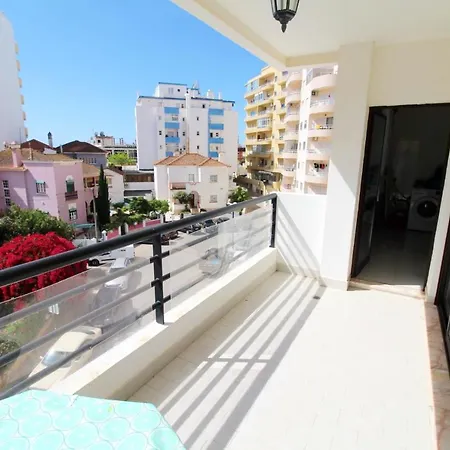 Spacious Apartment In Portimao - 100 M² With Terrace Apartment *