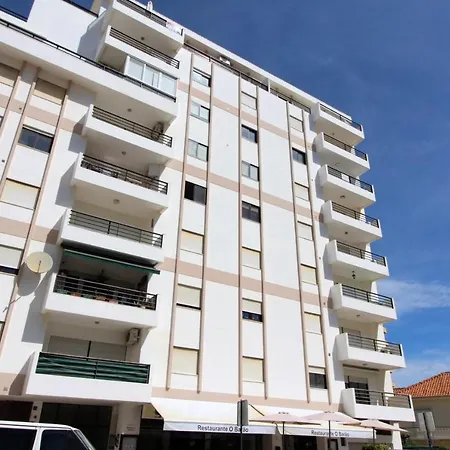 Spacious Apartment In Portimao - 100 M² With Terrace *