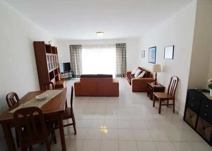 Spacious Apartment In Portimao - 100 M² With Terrace Portimao