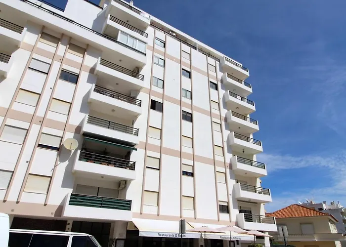 Spacious Apartment In Portimao - 100 M² With Terrace *